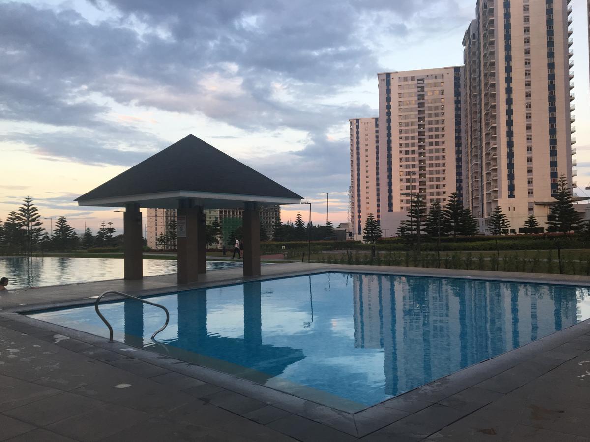 Breezy Wind 19TwentySix Appartement Tagaytay City Buitenkant foto